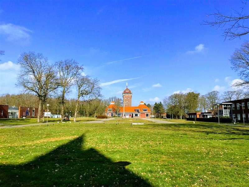 Vrienden wandelen in Lokhorsterduin op zondag 30 oktober