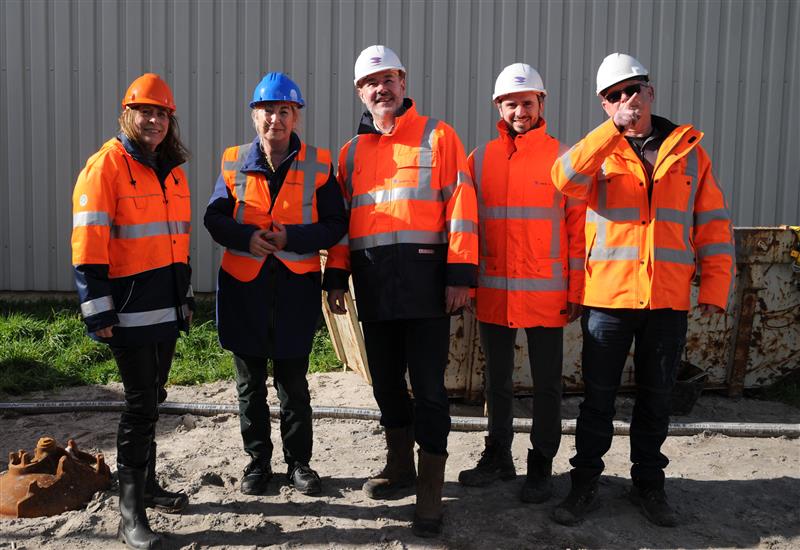 Meerlanden viert feestelijke start bouw nieuwe duurzame Grondstoffenhal 