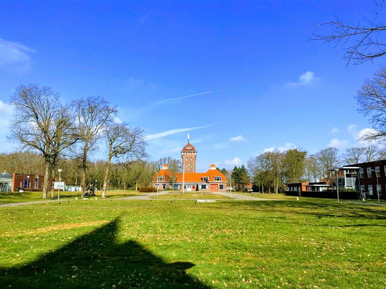 Vrienden wandelen in Lokhorsterduin op zondag 30 oktober